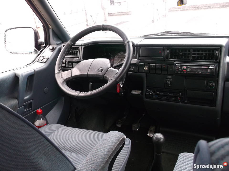 VOLKSWAGEN TRANSPORTER CARAVELLE 1994 garażowany lubelskie Tomaszów Lubelski