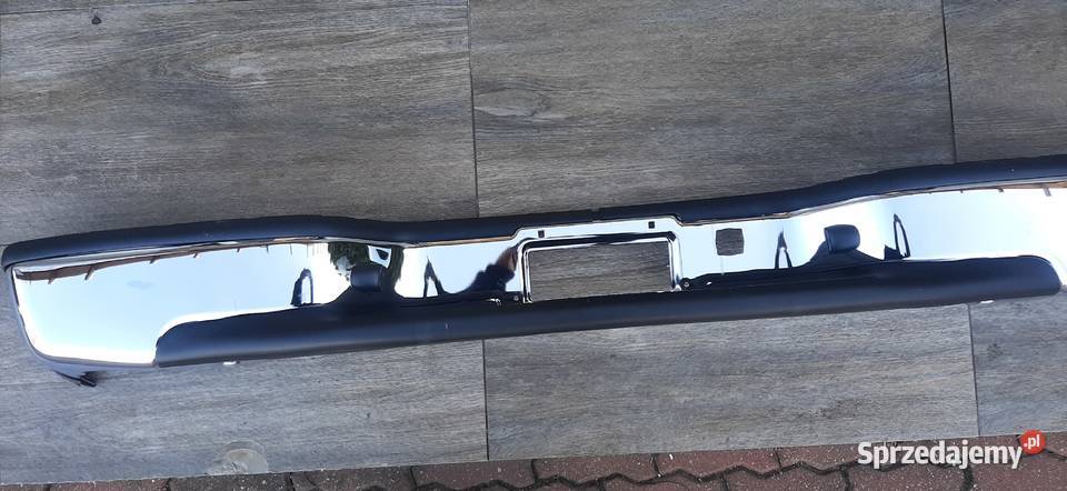 SUBURBAN atrapa nowa chrom Rok produkcji 1996 sprzedam