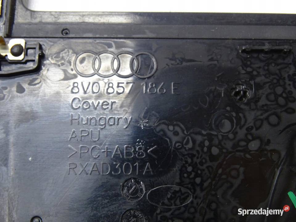 OSŁONA RAMKA DEKOR WYŚWIETLACZA MONITORA AUDI A3 sprzedam