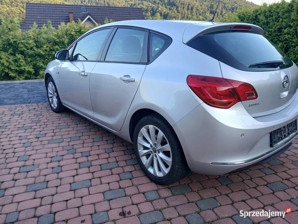 Opel Astra 14 Benzyna