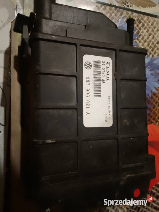 Sterownik silnika Golf 3 USA TEMIC 037906021A