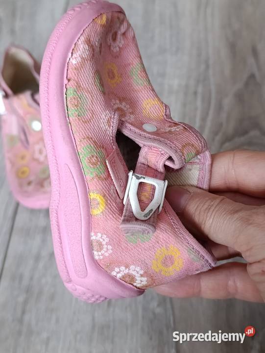 kapcie buty dziewczęce rozmiar 20 długość Rozmiar 20 wielkopolskie sprzedam