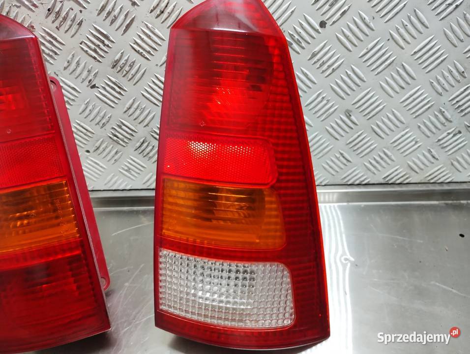 Lampy tył Ford Focus MK1 kombi Płońsk - Sprzedajemy.pl