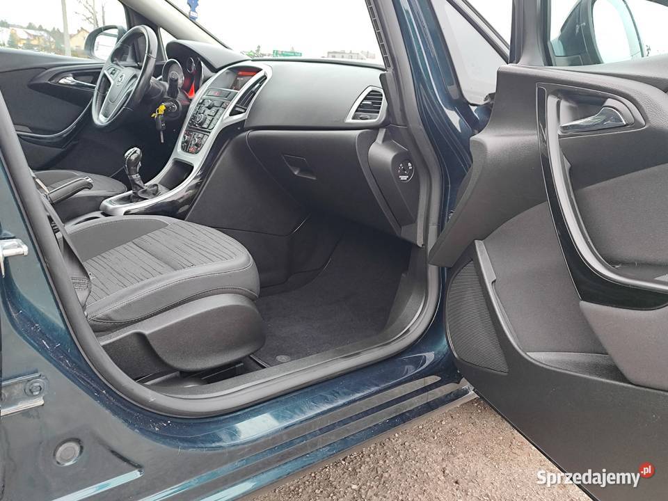 Opel Astra J 2015 r 15 turbo benzyna stan zielony