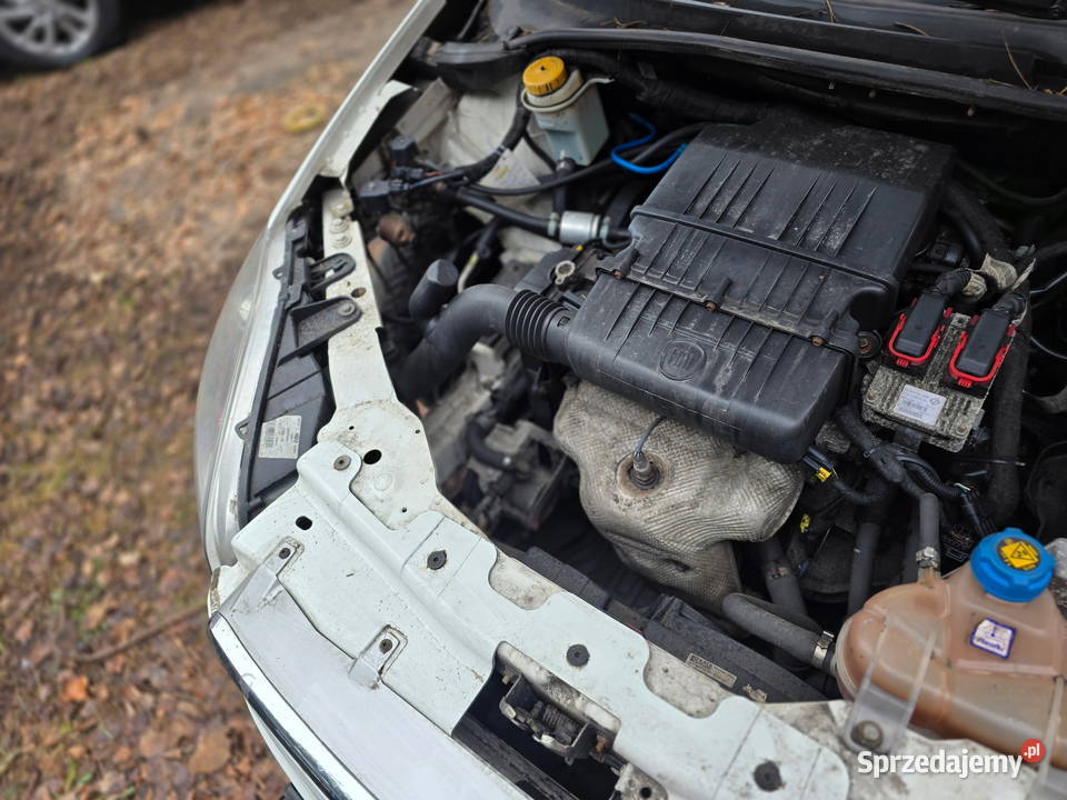 Sprzedam auto Fiat Linea Dynamic z fabryczną Wrocław