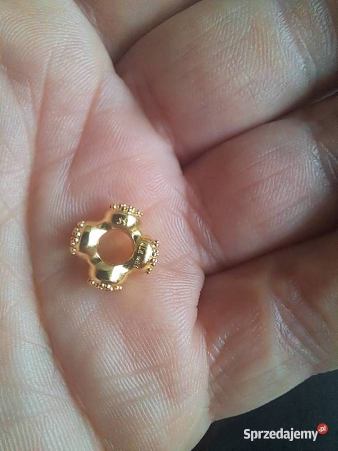 nowa zawieszka z cyrkoniami do bransoletki Sandomierz