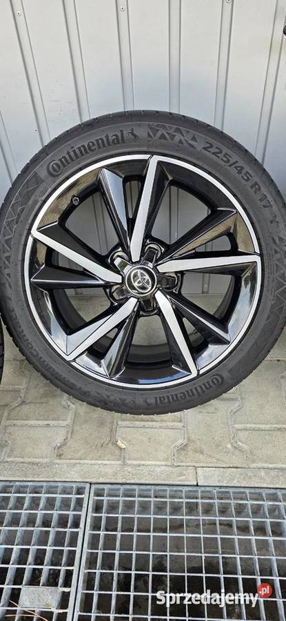 Oryginalne Koła Toyota Auris R17 CorollaOpony Jelcz-Laskowice