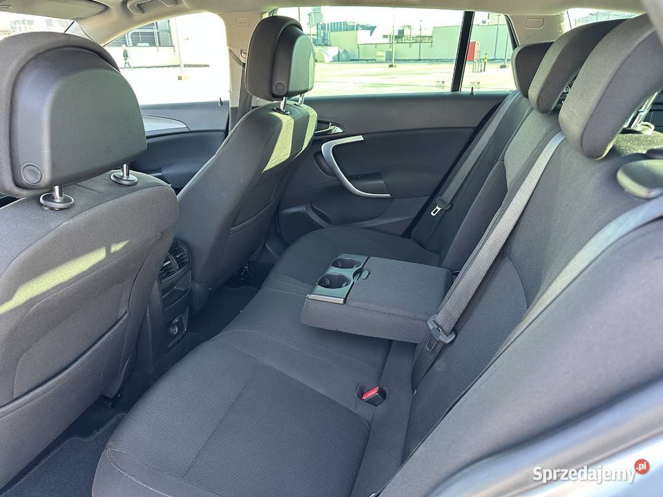 Opel Insignia A 20 CDTI 160 Sports Tourer 2011 manualna Insignia Radom sprzedam