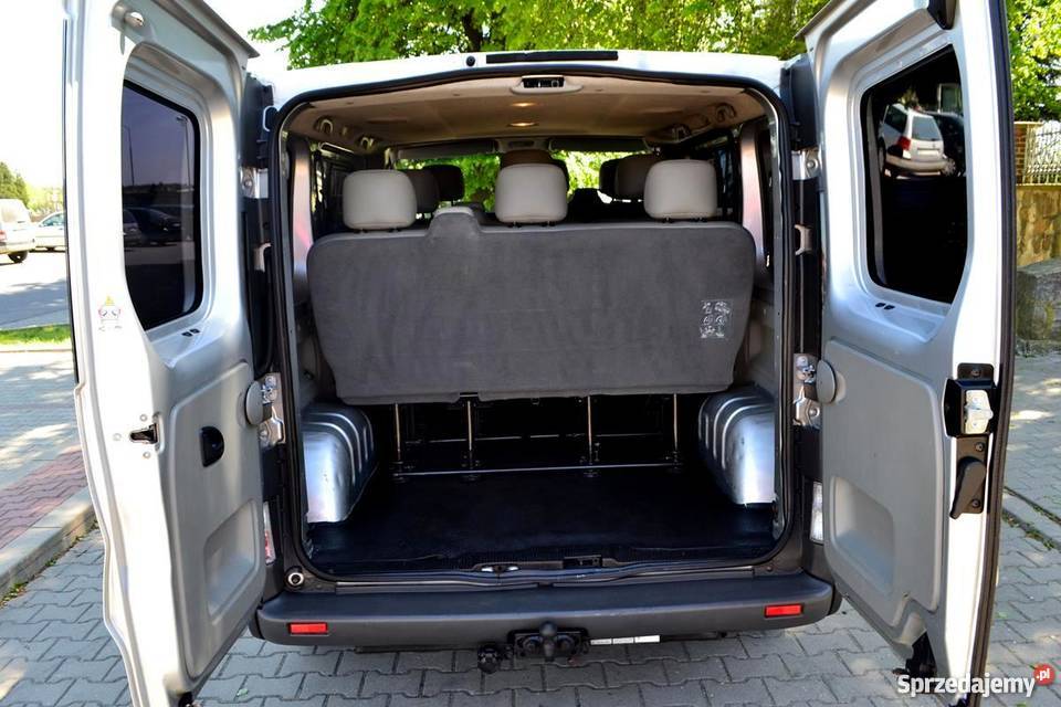 Wynajmę BUSA z kierowcą 8 osób kierowca 9