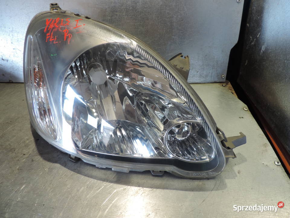 TOYOTA YARIS I 1 FL LAMPA PRAWY PRZÓD PRZEDNIA