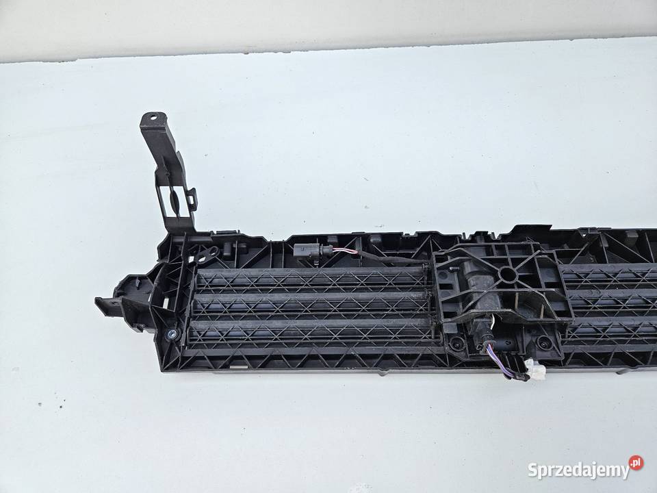 AUDI A4 B9 8W0 ŻALUZJA ROLETA KIEROWNICA Kierownice powietrza Międzychód sprzedam