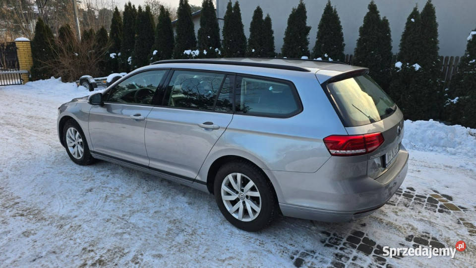 Volkswagen Passat Model 2018 Bezwypadkowy Full światła przeciwmgielne Karczew
