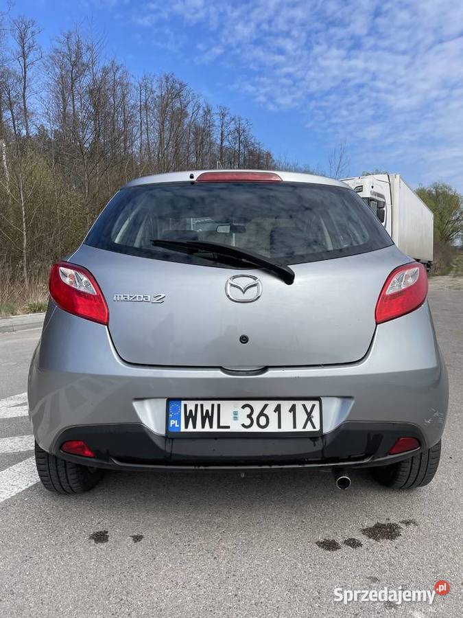 Mazda 2 13 COMFORT Zadbana Rok produkcji 2013 Dąbrówka