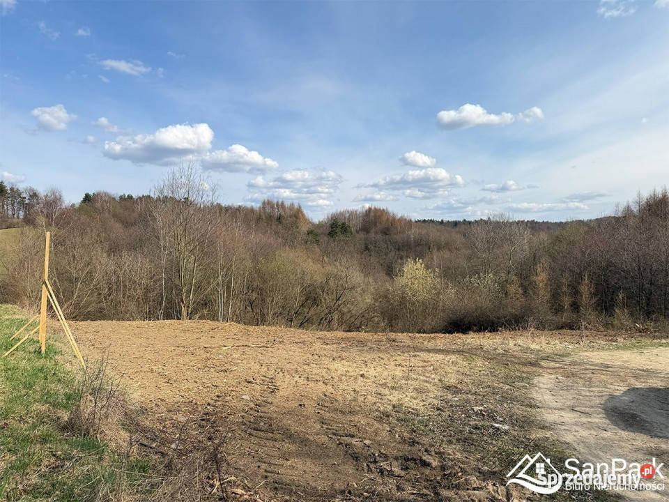 Działka budowlana w Lesku sprzedam
