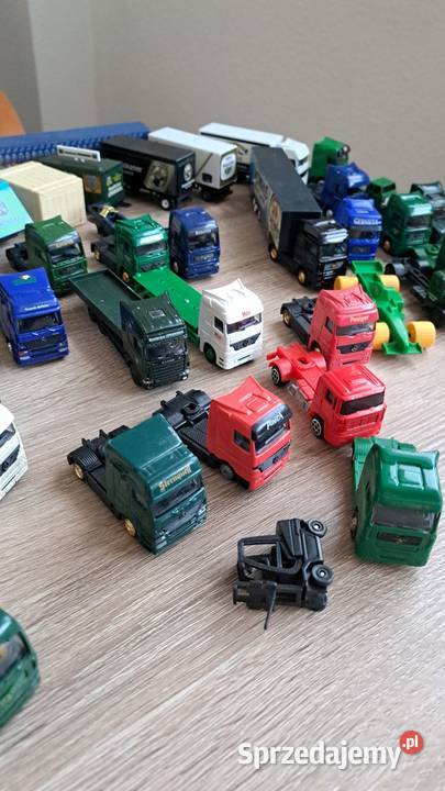 Auta samochodziki kolekcje 187 18 rozne modele Słubice