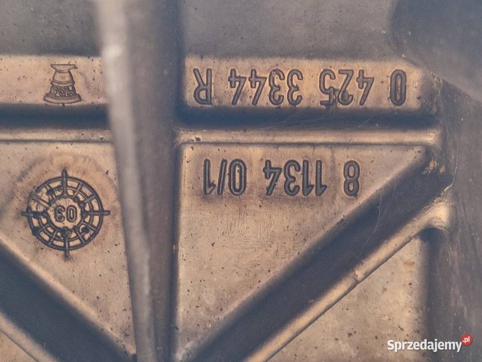 Pokrywa zaworowa 04253344R silnika DEUTZ Wilkowo