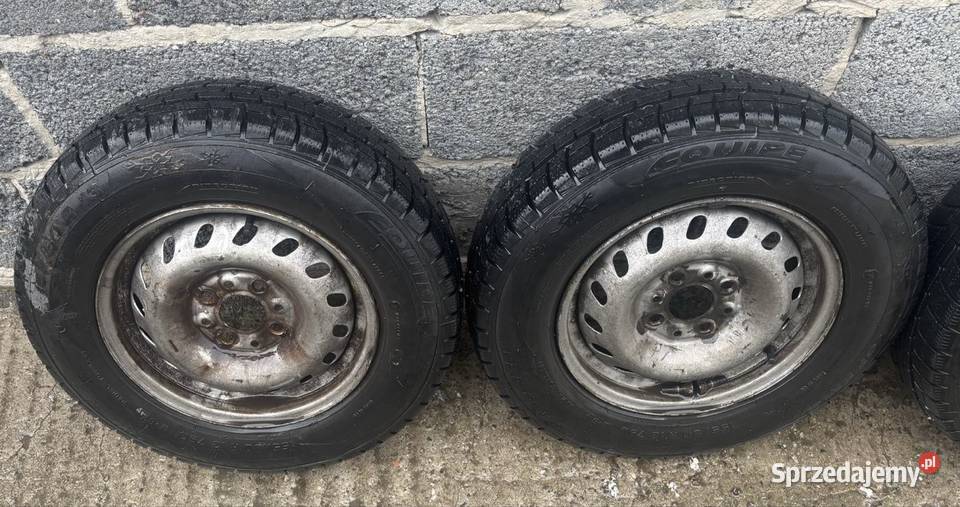 Sprzedam opony R13 15580 Samochodowe Wieluń