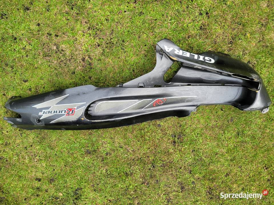 GILERA RUNNER bok boczek plug podloga owiewka Piła