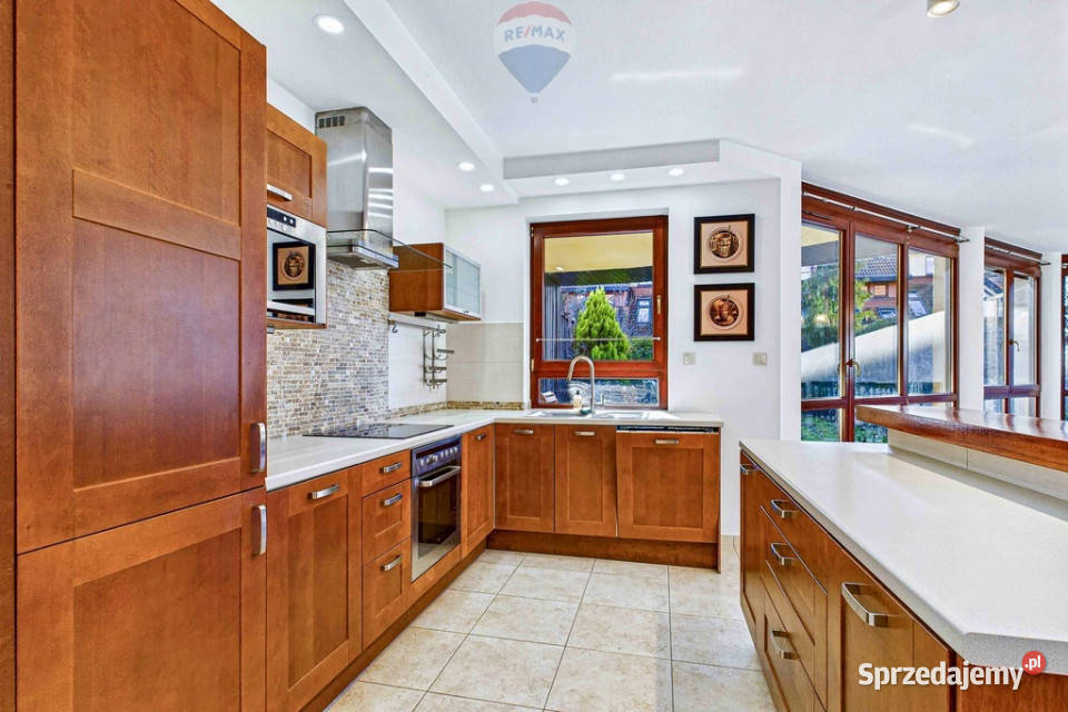 Wynajem 3 pokoje z ogródkiem miejsce postojowe