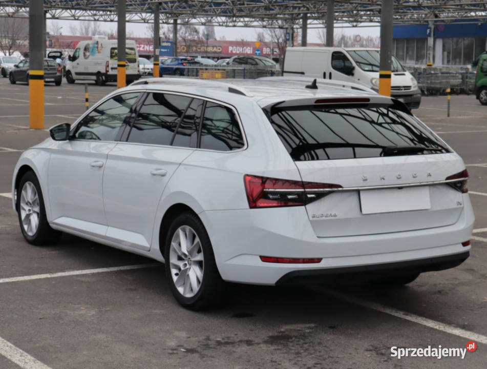 Skoda Superb iV 14 TSI PHEV 160KM sprzedam
