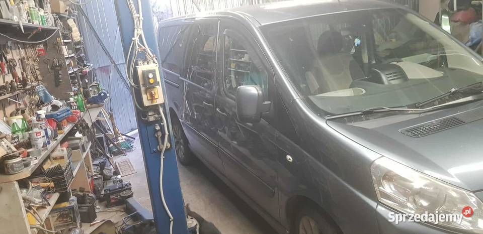 Peugeot expert long 8 sosobowy 20 hdi 163 koni Pasłęk sprzedam