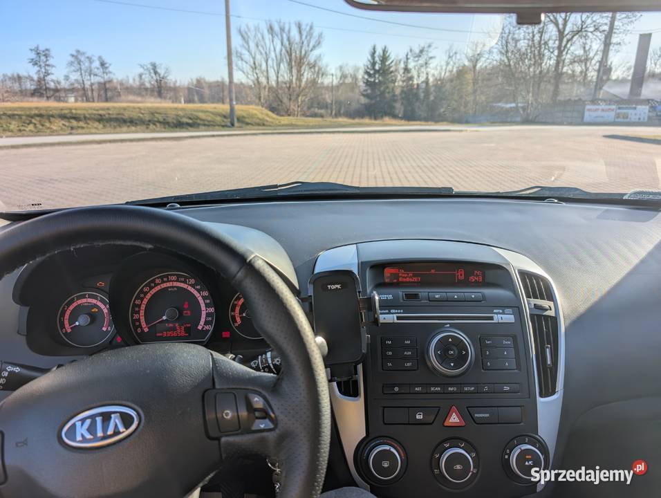 KIA Ceed 2010 14 90 Hatchback Benzyna