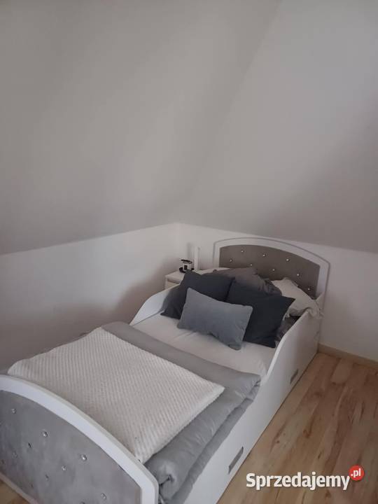 Łóżko z materacem Dąbrowa Tarnowska