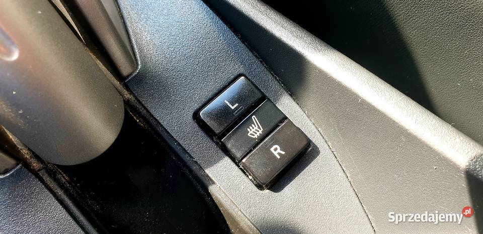 Toyota Auris D4D ASO Skora Xenon PDC Hak Kellys Katowice