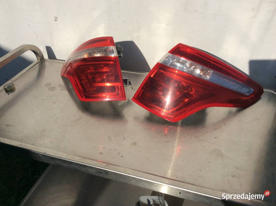 Lampy tylne Citroen c4 Picasso komplet