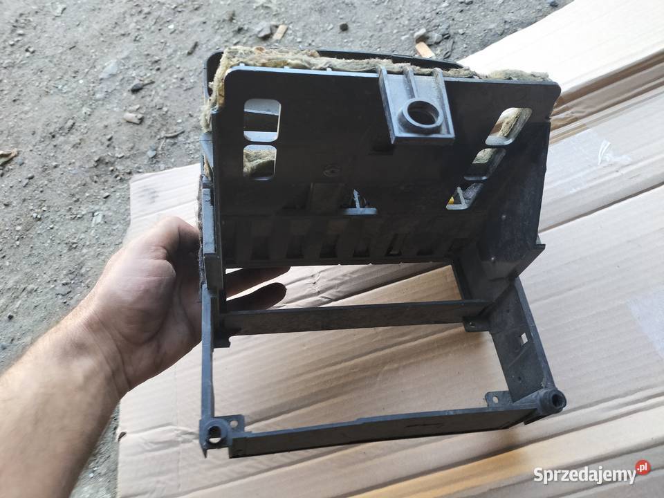 AUDI 80 B3 B4 PANEL SCHOWEK ŚRODKOWY RAMKA RADIA Kamień-Kolonia sprzedam
