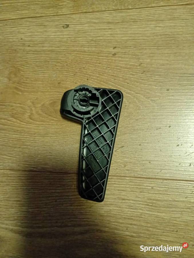 Passat B8 Uchwyt otwierania maski 3G0823533 osobowe Kościerzyna