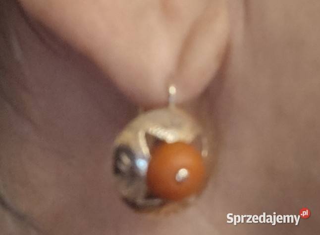 Złote kolczyki koral naturalny Skiereszewo