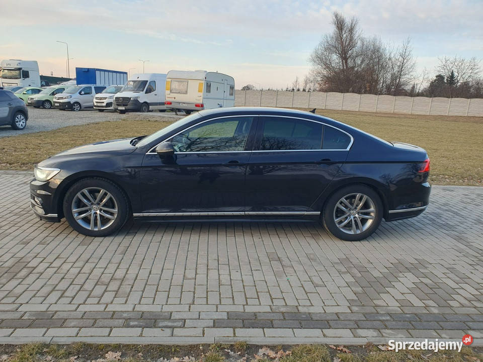 Volkswagen Passat 20tdi 150 R LINE Ledy Navi diesel Passat Strobice
