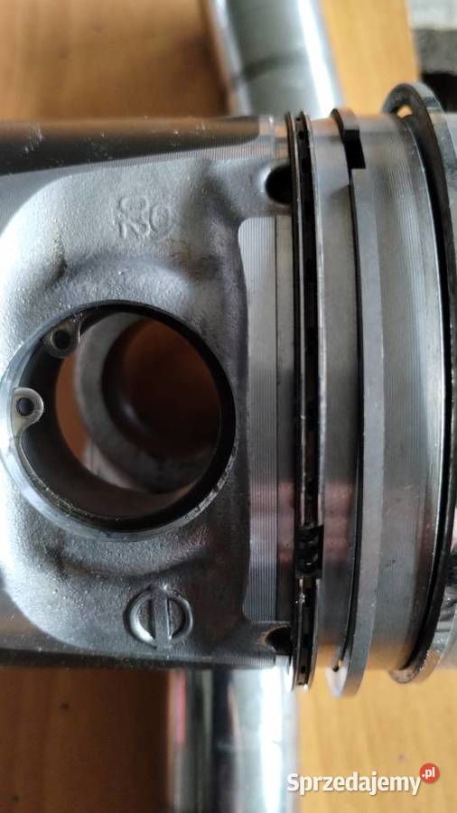 Tłoki nissan pathfinder 25 190 Leżajsk