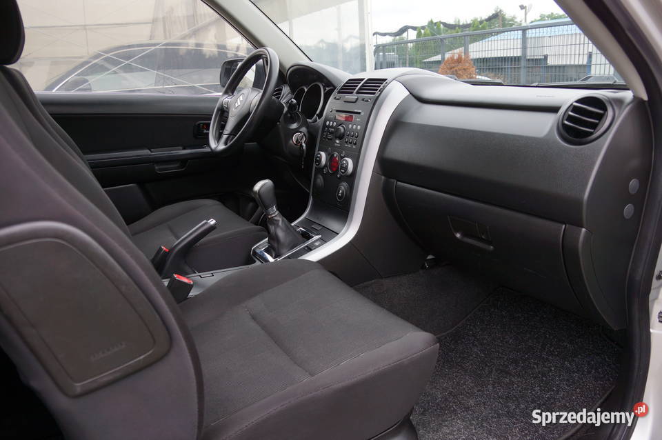 Suzuki Grand Vitara 16 Benzyna 106 4x4 106KM małopolskie Nowy Sącz sprzedam