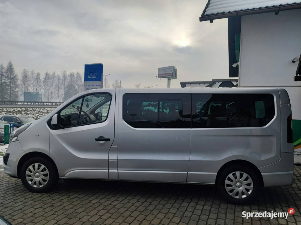Opel Vivaro Krajowy serwisowany 9 osób Fra Vat immobilizer Ustroń sprzedam