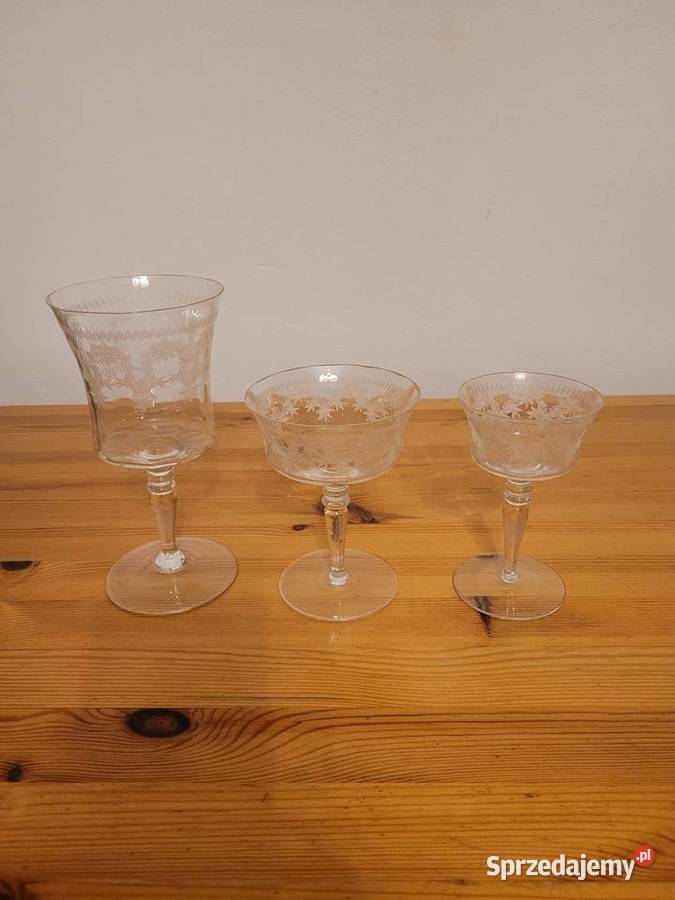 Kryształowe kieliszki do wina szampana stare mazowieckie Brwinów