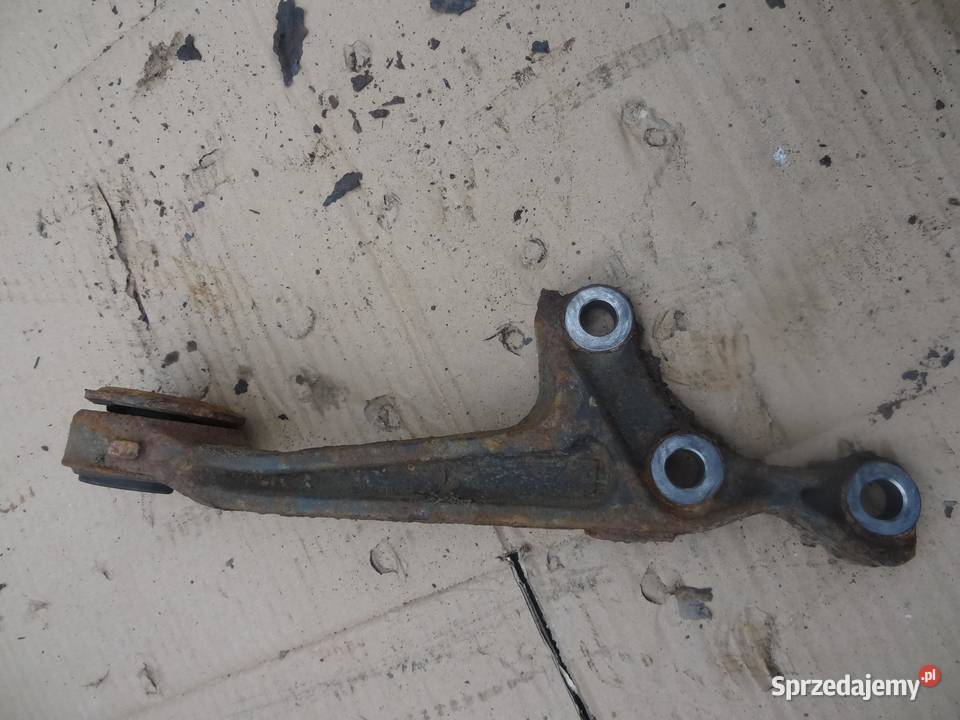 WAHACZ LEWY PRZÓD TOYOTA HILUX VIII 24 D Wahacze