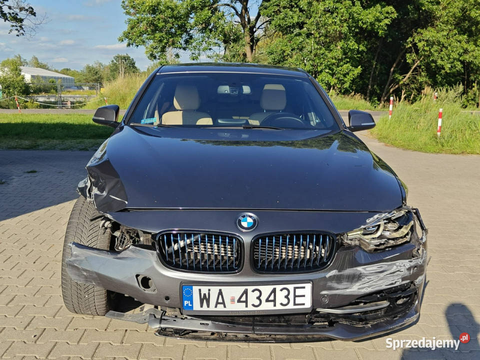 BMW 330 F30 2012 światła przeciwmgielne Karczew
