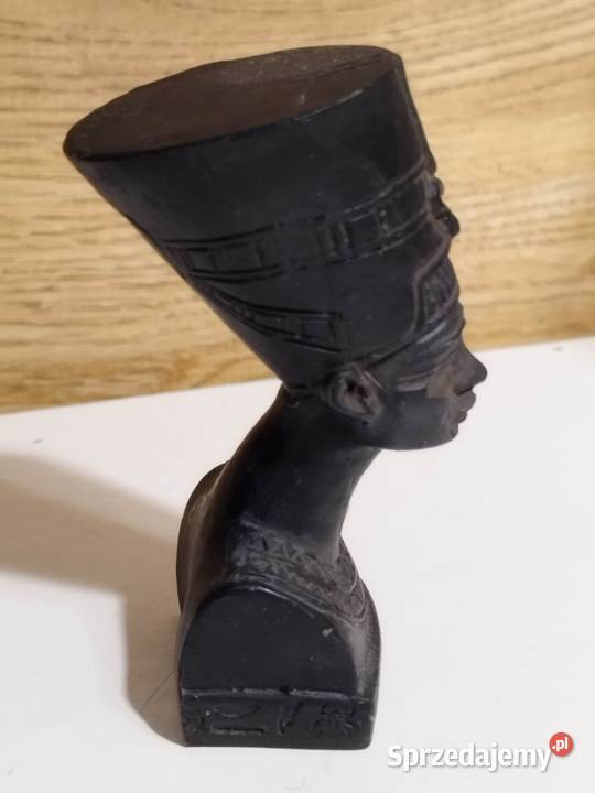 Kolekcjnerska figurka z Egiptu przedstawiająca