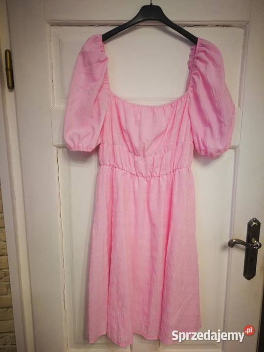 Różowa letnia sukieneczka sprzedam