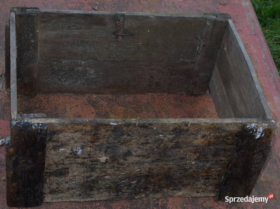 Stara drewniana skrzynia pojemnik podkarpackie Iwierzyce