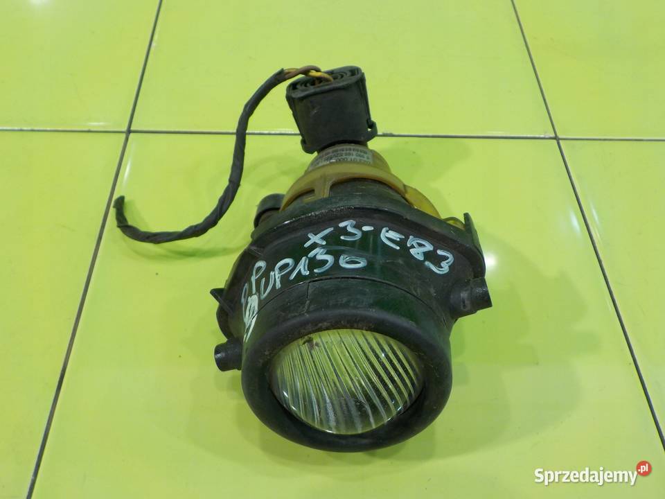 BMW X3 E83 30 B 04r 5D halogen prawy 6990165 Lampy przeciwmgielne