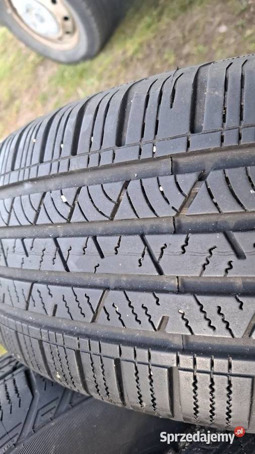 Opony Continental 23565 R17 Hutki