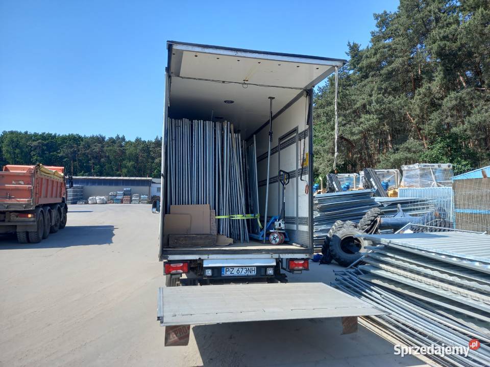 Usługi transportowe auto z windą Przewóz rzeczy Transport towarów Buk
