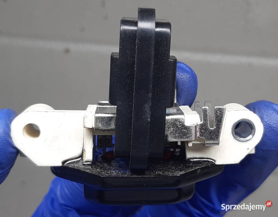 REGULATOR NAPIĘCIA VW SEAT AUDI FORD 130557 dolnośląskie sprzedam