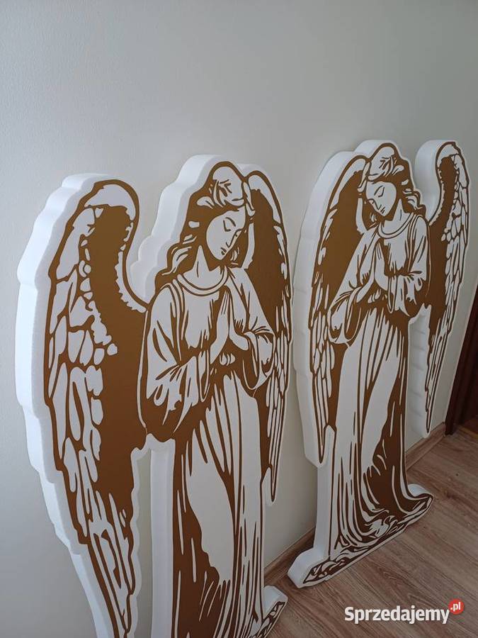 Duży anioł modlący się dekoracja Grób Pański Dobrzyca