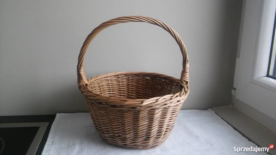 wiklinowy koszyk wygodna rączka na grzyby owoce