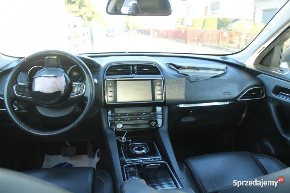 Jaguar FPACE srebrny Ostrów Wielkopolski