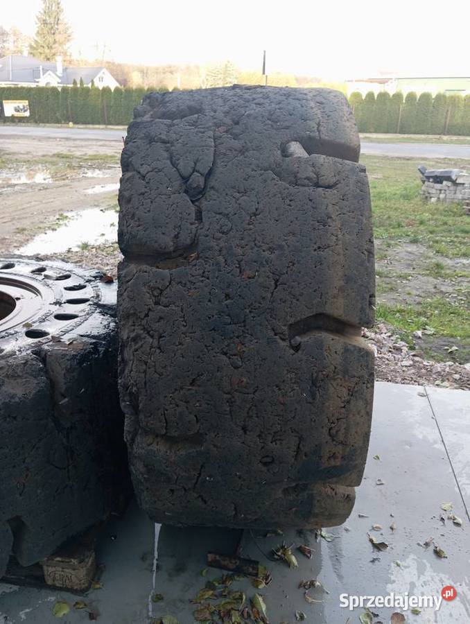 Koła pełne do ładowarki 23525 Błędów sprzedam